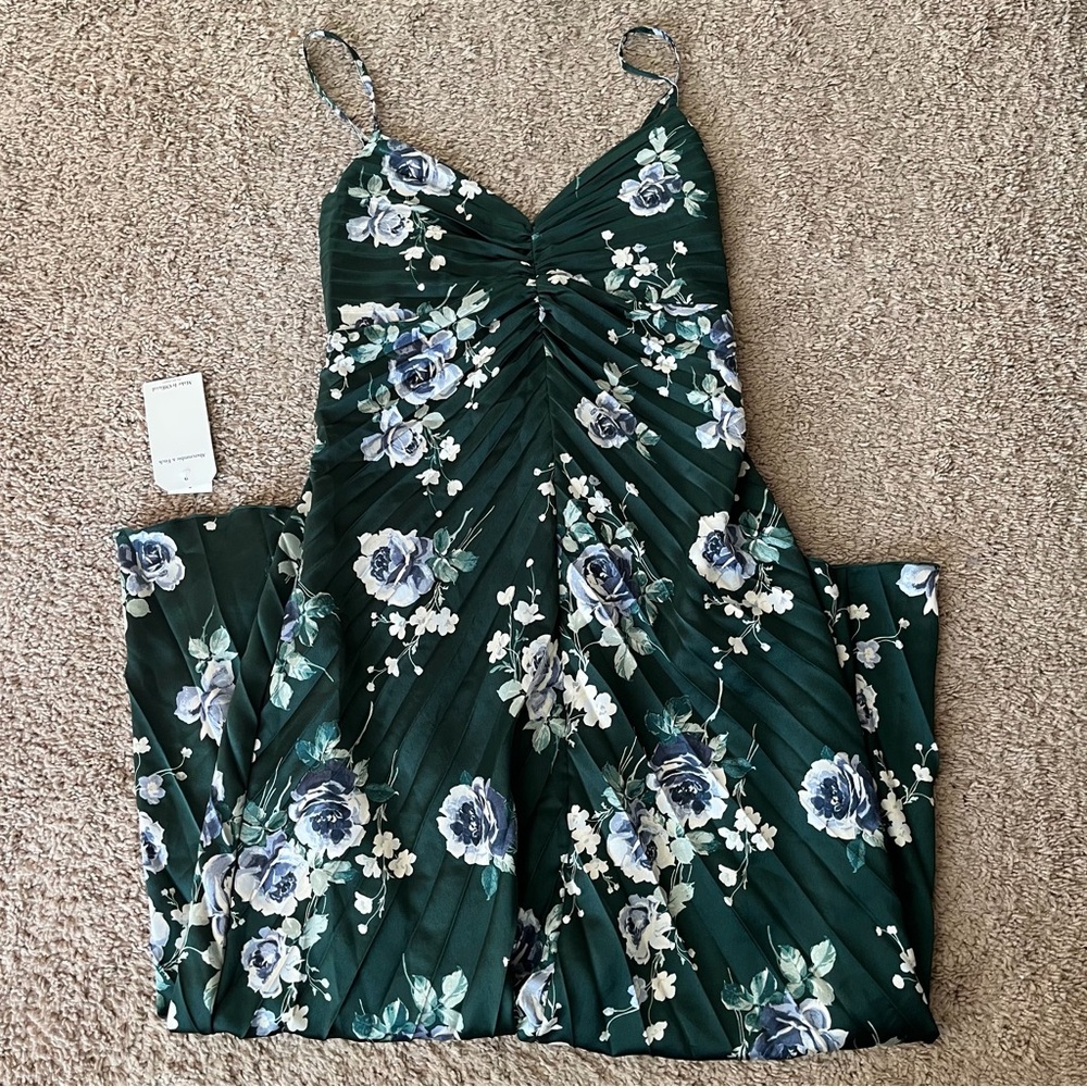 Women's Giselle Sunburst Pleated Maxi Dress | Deep Green Floral | Small Petite